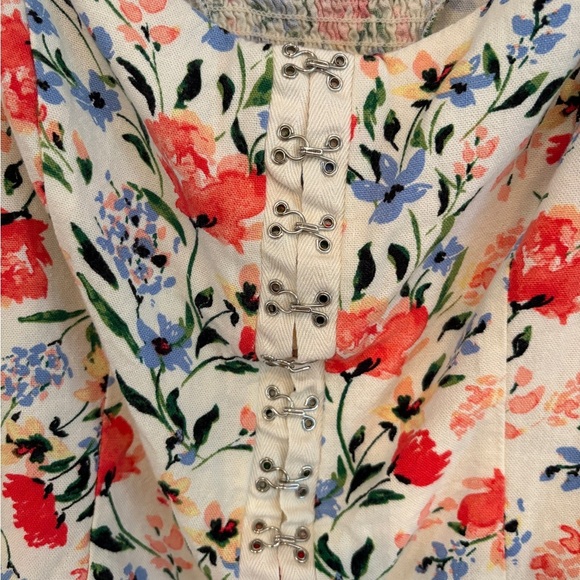 ASTR the Label Hook & Eye Square Neck Top - Picture 3 of 6